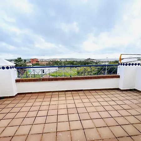 Parque Oasis Costa Esuri Holiday home *